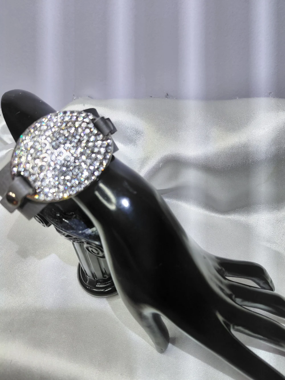 N/A elegant silver